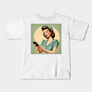 Nostalgia Vintage Mobile Connect Pin Up Girl Art Kids T-Shirt